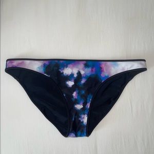 Lululemon Mid-Rise Skimpy Fit Women’s swim bottoms